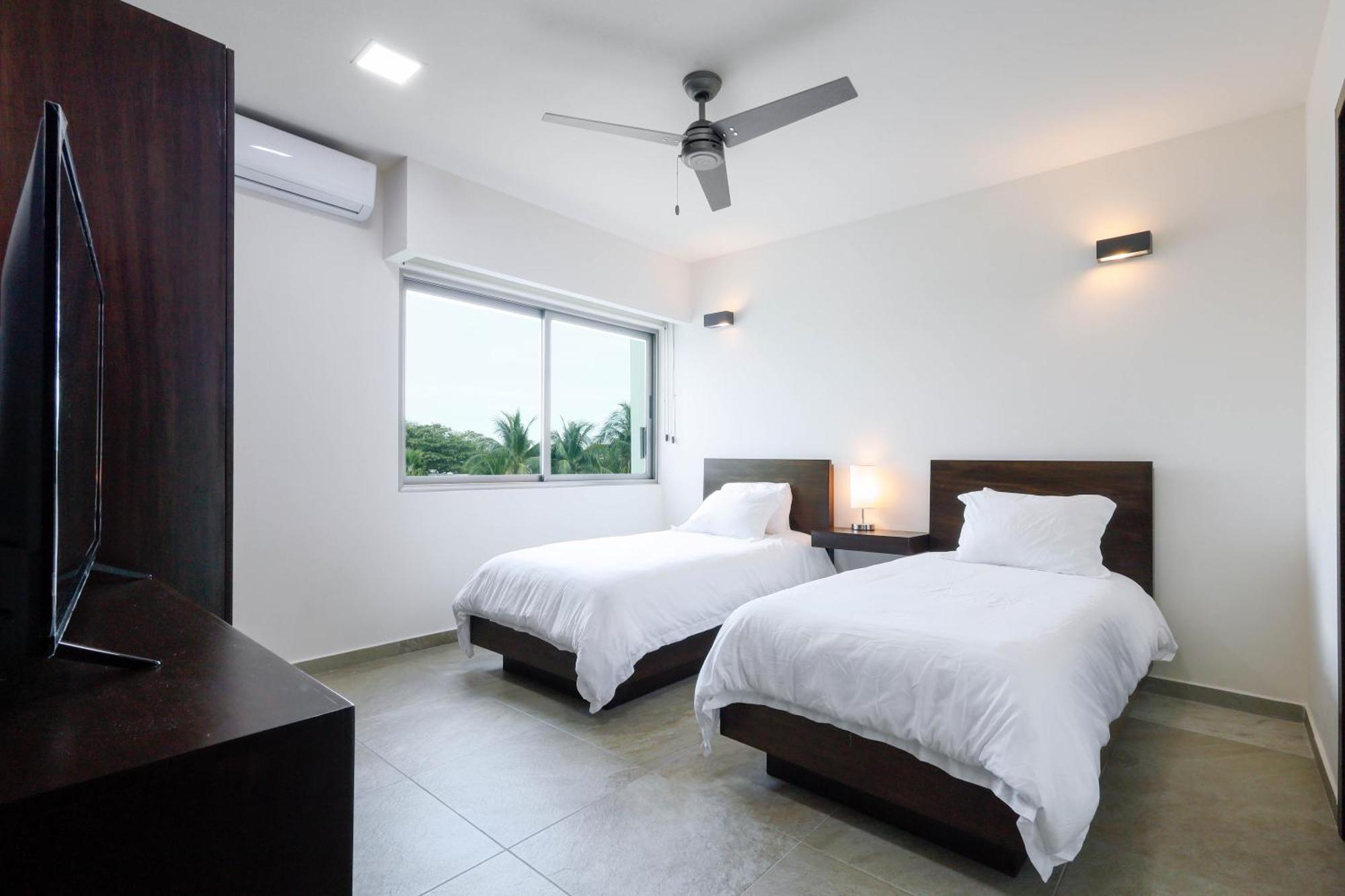 La Poza Suites Isla Mujeres Zewnętrze zdjęcie