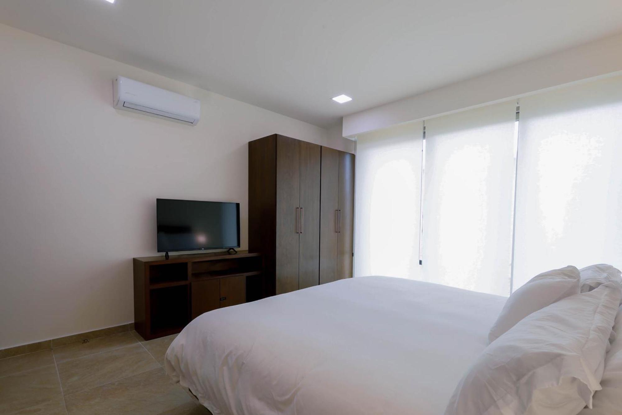 La Poza Suites Isla Mujeres Zewnętrze zdjęcie