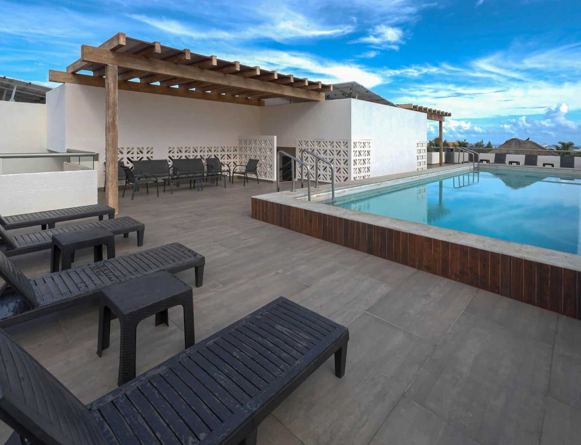 La Poza Suites Isla Mujeres Zewnętrze zdjęcie